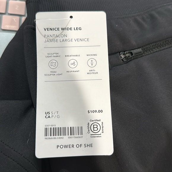 NWT Athleta Venice Wide Leg || Black - Picture 13 of 16